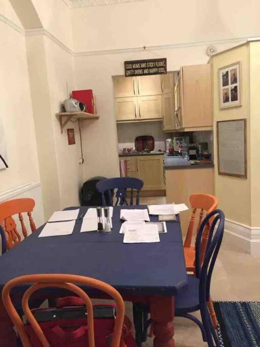 Stunning Arty Apartment In The Heart Of Clifton Μπρίστολ Εξωτερικό φωτογραφία